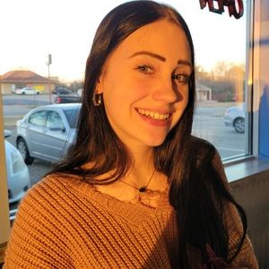 Meet your Posher, Kaelyn